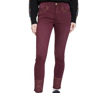 🌼 NWT Desigual burgundy skinny cropped jeans with embroidery + sequin details